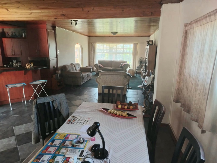 4 Bedroom Property for Sale in Bothasrus Eastern Cape